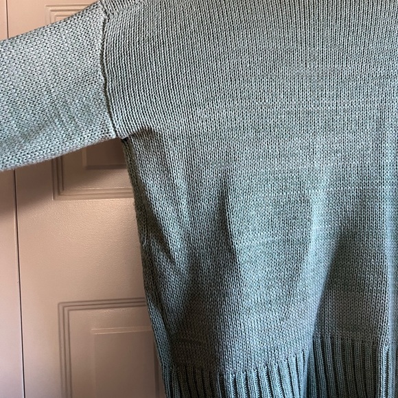 3 button Long Sleeve Sweater - Picture 9 of 10